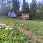 Slow Huts بيت للعطل