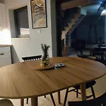 Slow Huts بيت للعطل