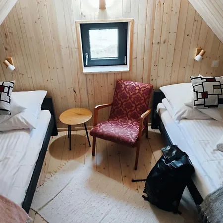 Slow Huts * Мендзыгуже