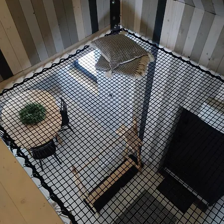 Slow Huts * Мендзыгуже