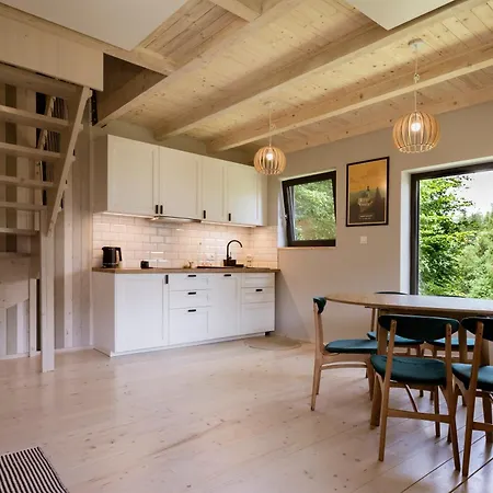 Slow Huts Дом отдыха *