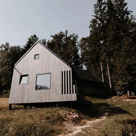 Slow Huts * Miedzygorze