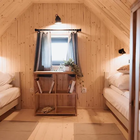 Slow Huts Дом отдыха *