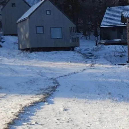 Slow Huts * Мендзыгуже