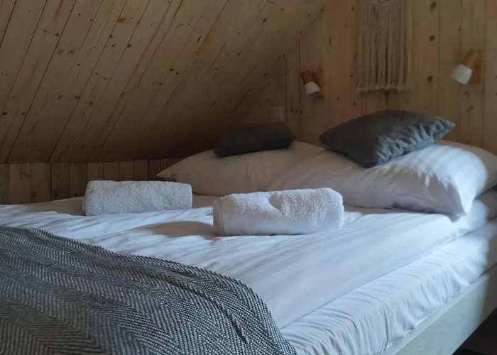 Slow Huts Miedzygorze